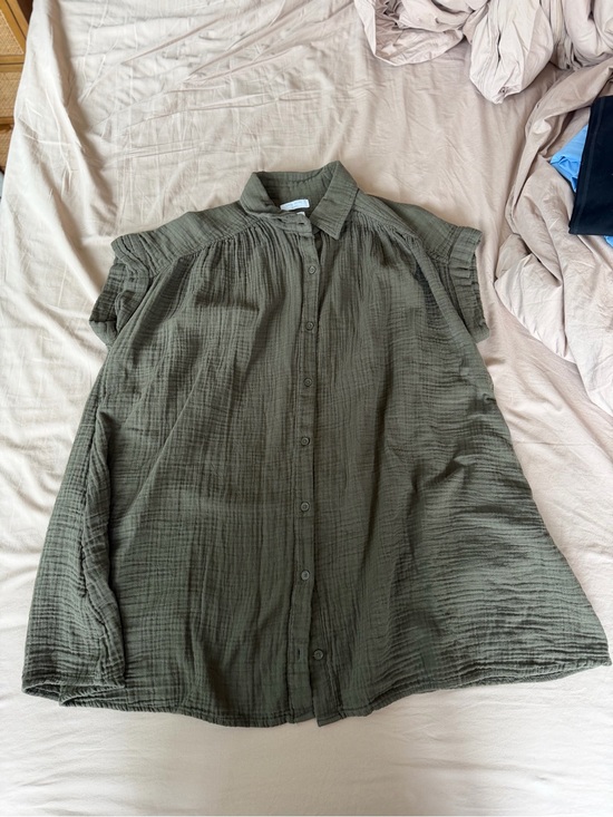 Little Moon Dresses & Skirts - Aritzia little moon size small shirt dress cotton gauze